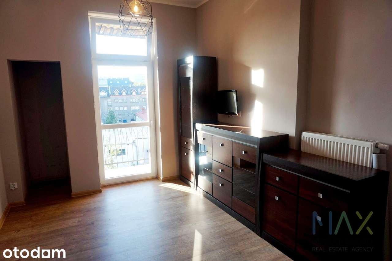 ładne studio z balkonem  do wynajęcia od zaraz