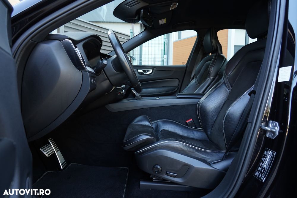 Volvo XC 60 D4 AWD Geartronic RDesign - 11
