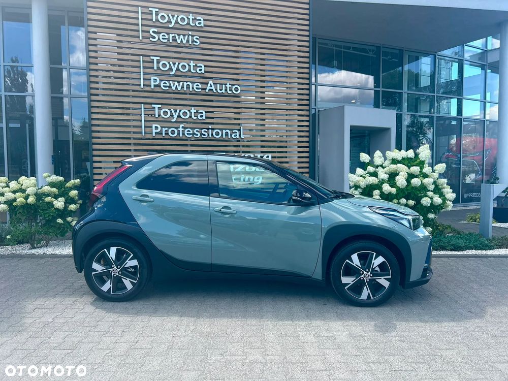 Toyota Aygo X Hybrid 1.5 Style e-CVT - 2