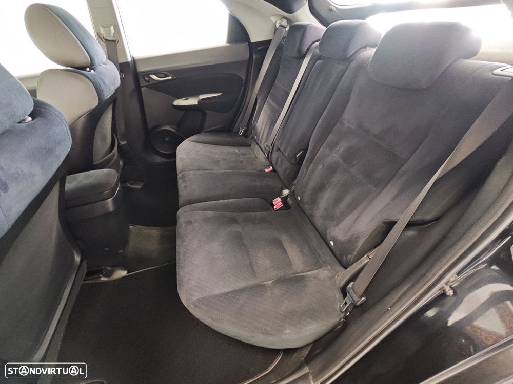 Honda Civic 1.8 Sport - 10