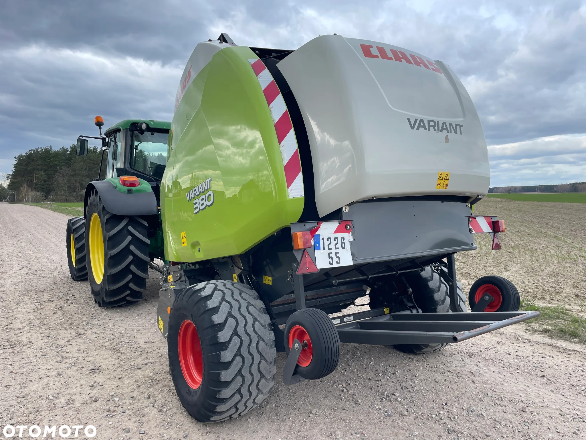 Claas Variant 380 - 3