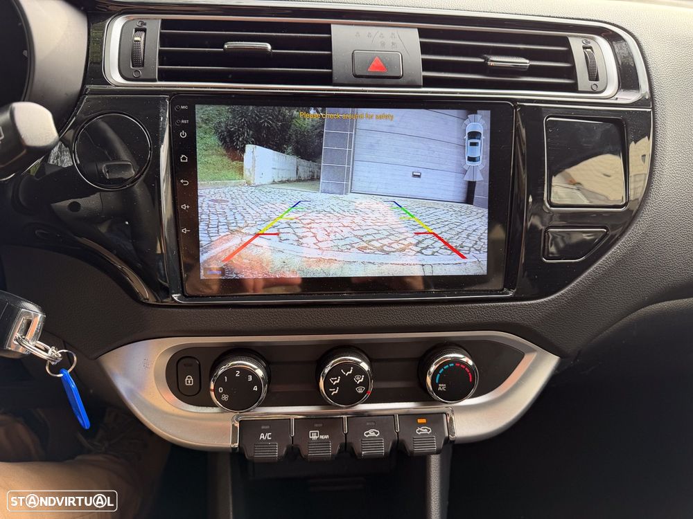 Kia Rio 1.2 CVVT TX ISG - 4