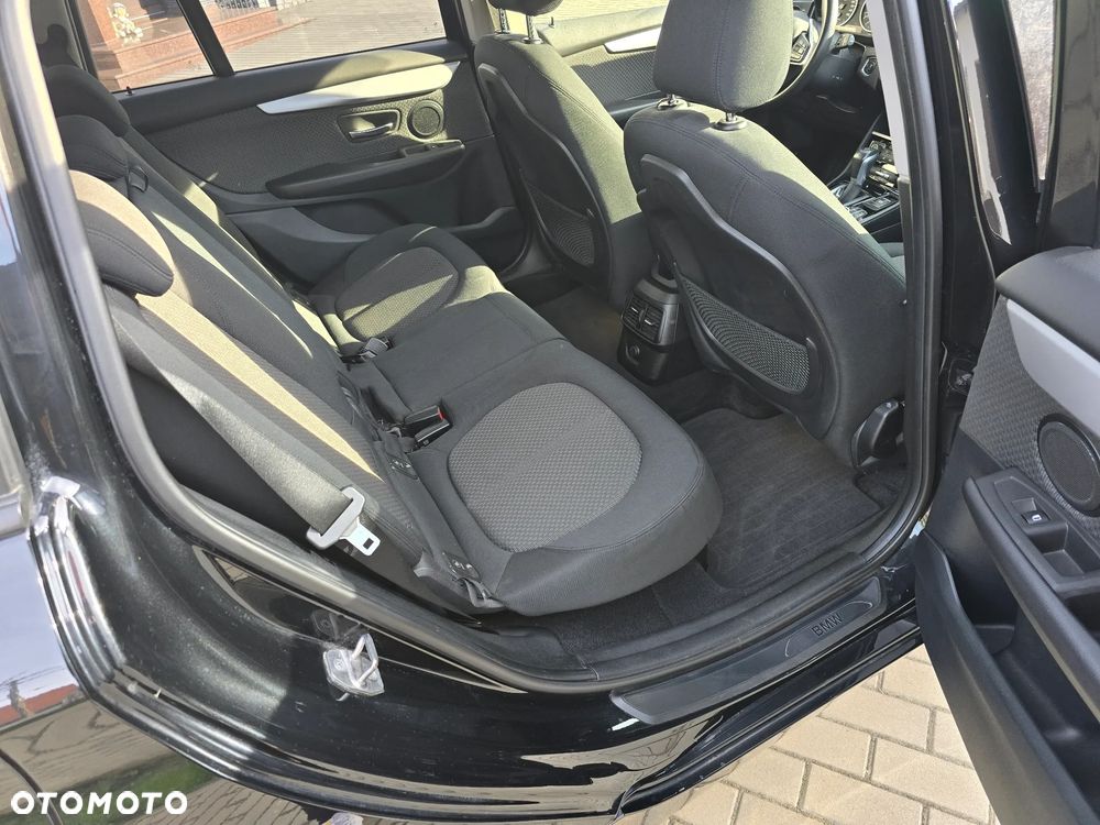 BMW Seria 2 218d Sport-Aut Advantage - 23