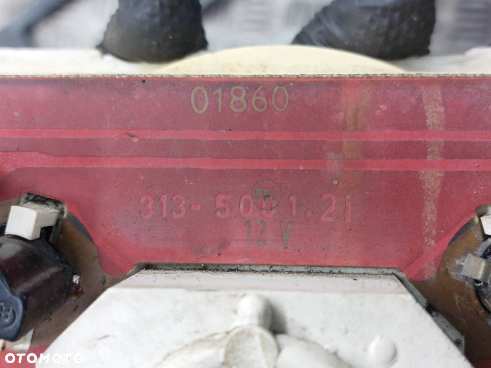 LICZNIK ZEGARY SKODA 105 S I 31350012 - 5