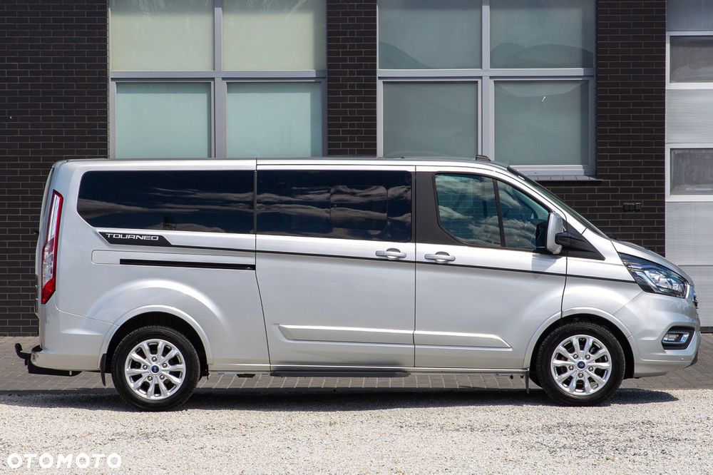Ford Tourneo Custom - 5
