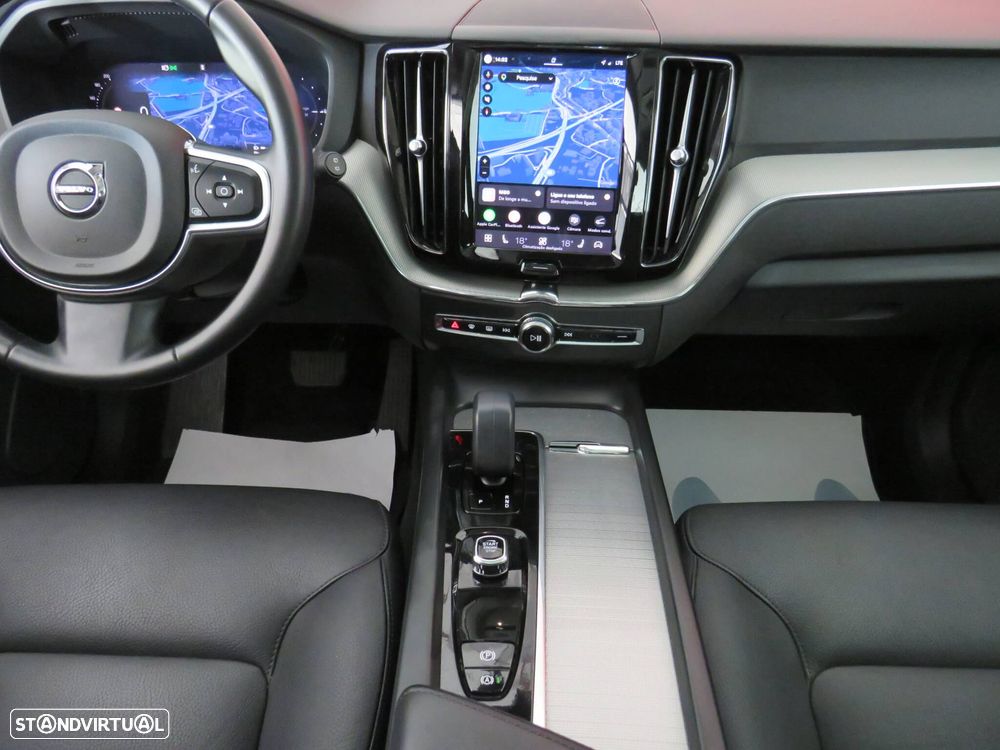 Volvo XC 60 2.0 T6 PHEV Core AWD - 23