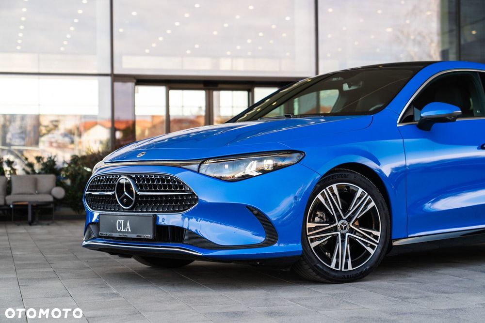 Mercedes-Benz CLA - 4