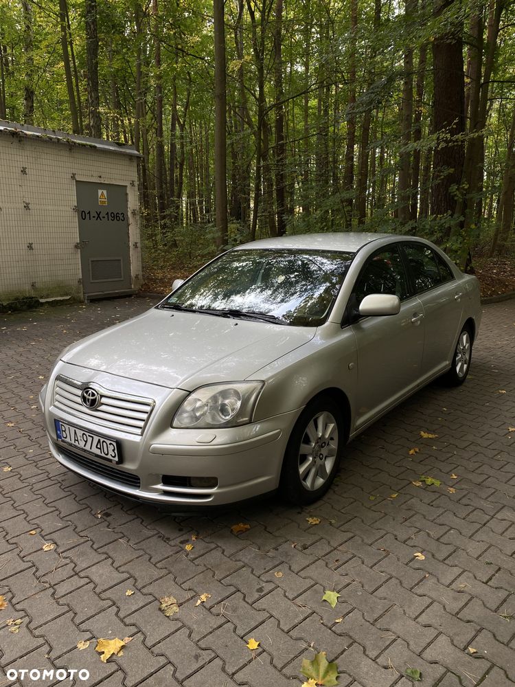 Toyota Avensis - 5