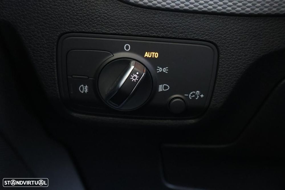 Audi Q2 30 TFSI Advanced - 25