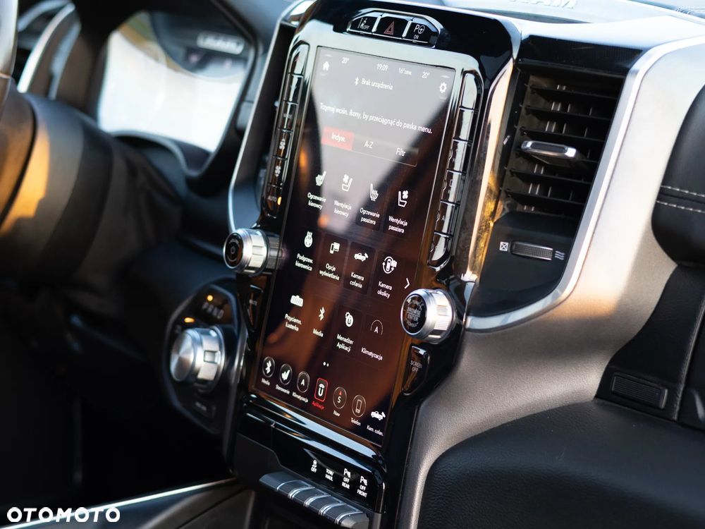 RAM 1500 5.7 Crew Cab Laramie - 20