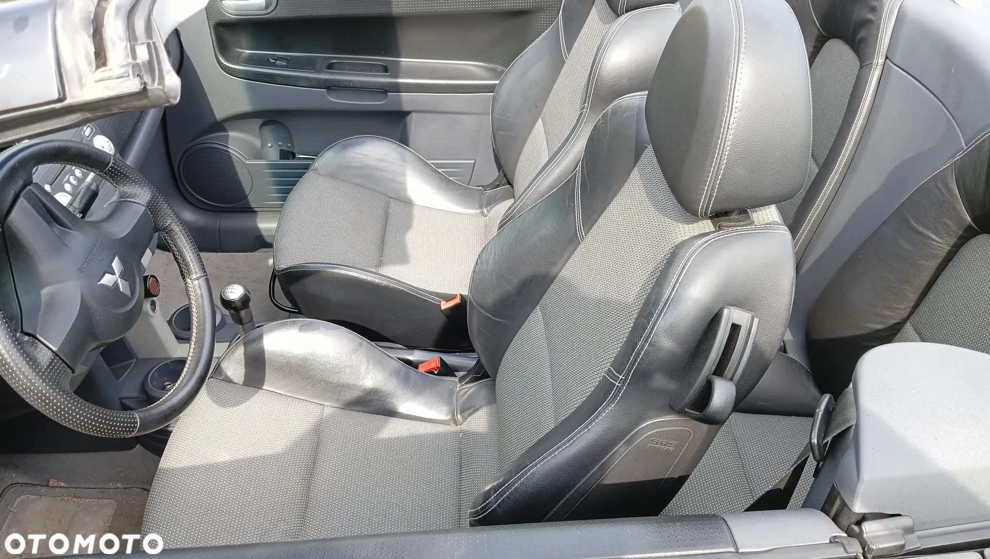 Mitsubishi Colt - 10