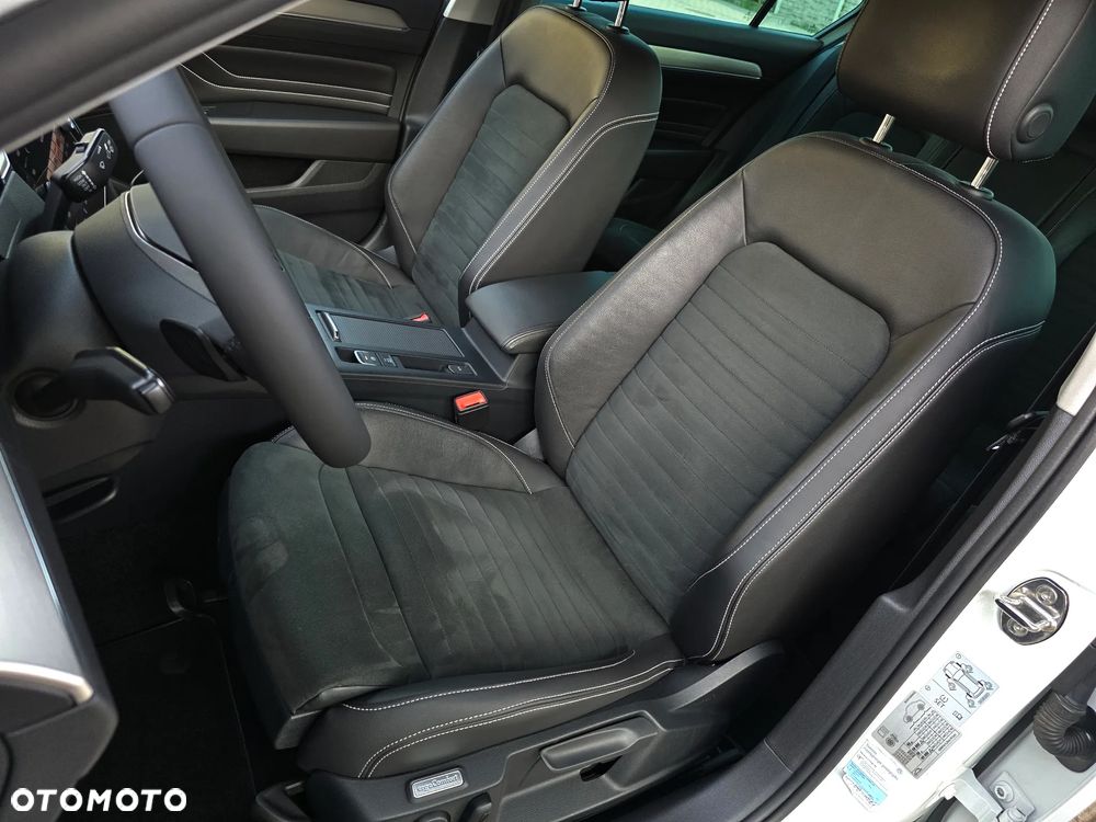 Volkswagen Passat 2.0 TDI 4Mot Elegance DSG - 10