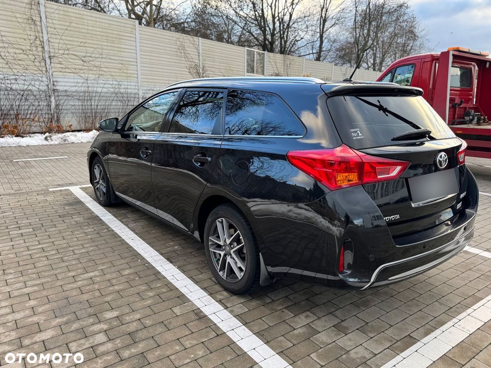 Toyota Auris 1.4 D-4D Premium EU5 - 5