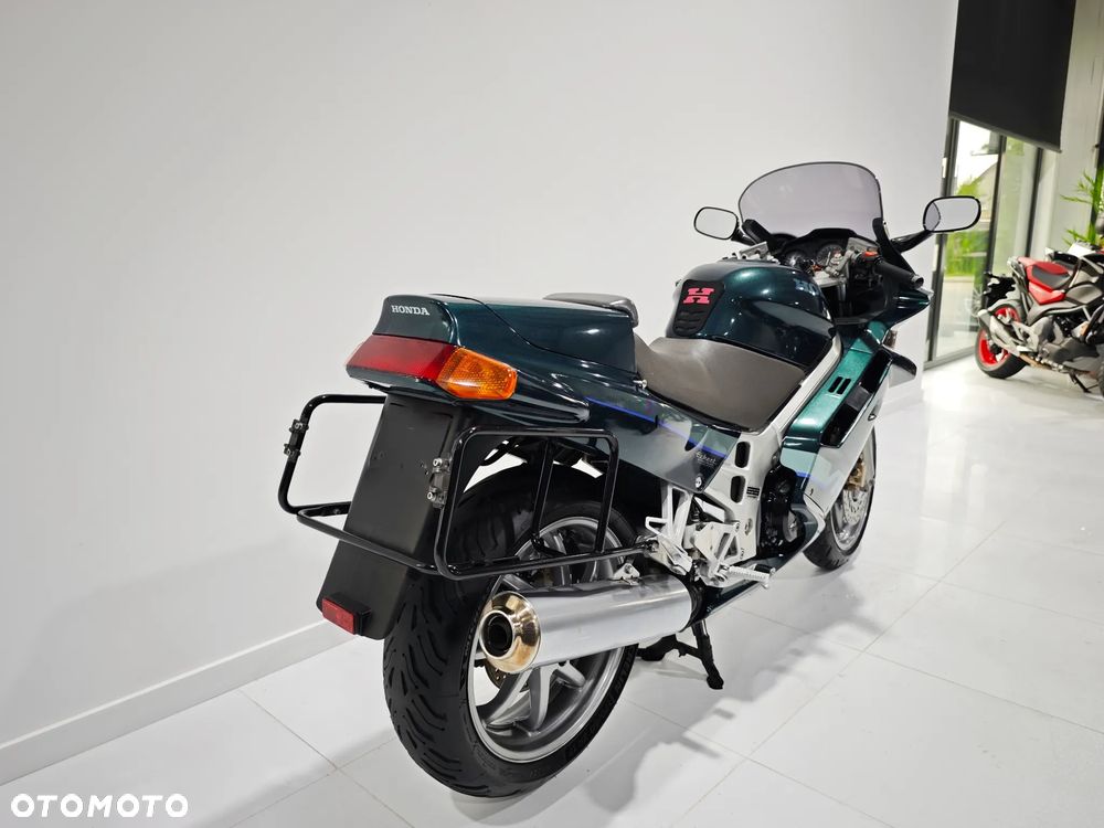 Honda VFR - 5