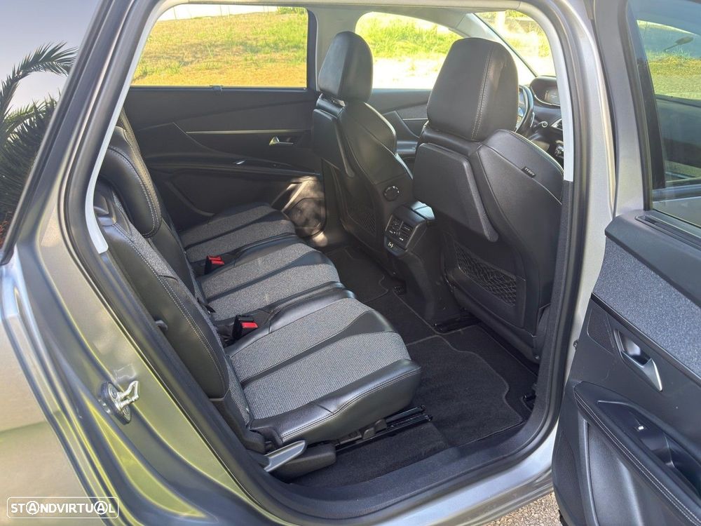 Peugeot 5008 1.5 BlueHDi Allure Pack EAT8 - 15