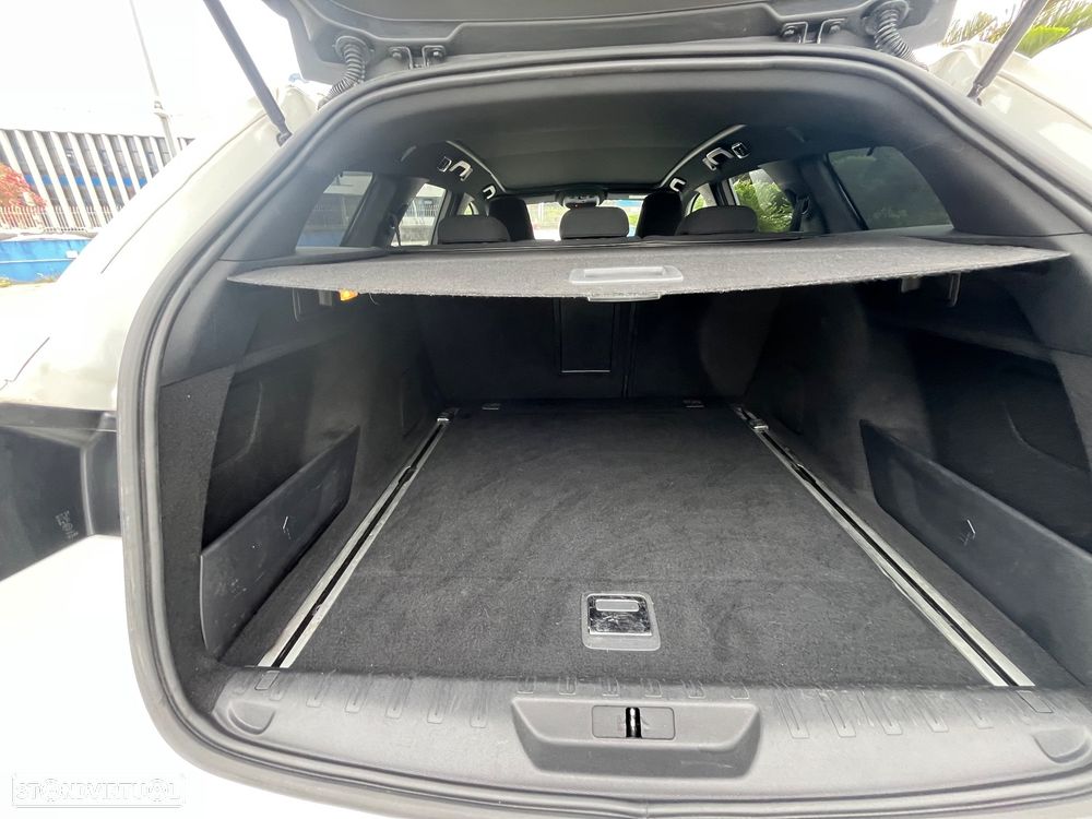 Peugeot 308 SW BlueHDi 130 Stop & Start GT Pack - 22