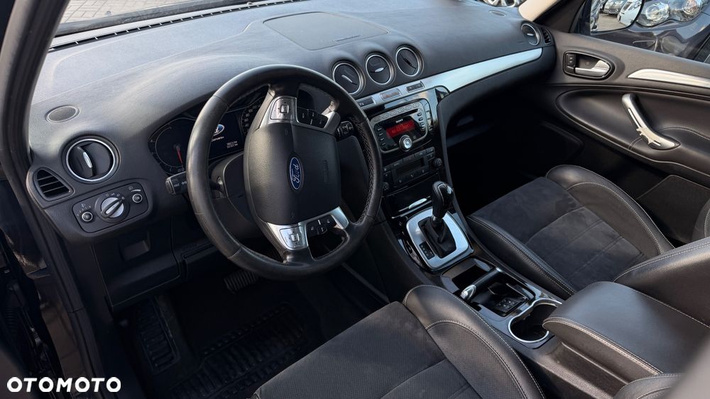 Ford Galaxy - 9
