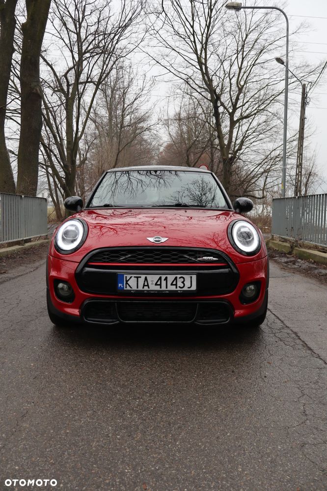 MINI Cooper Standard - 4