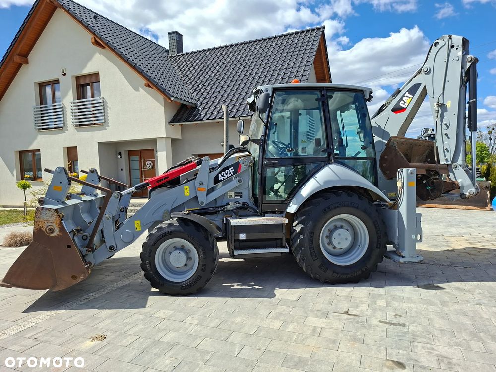 Caterpillar 432F - 2