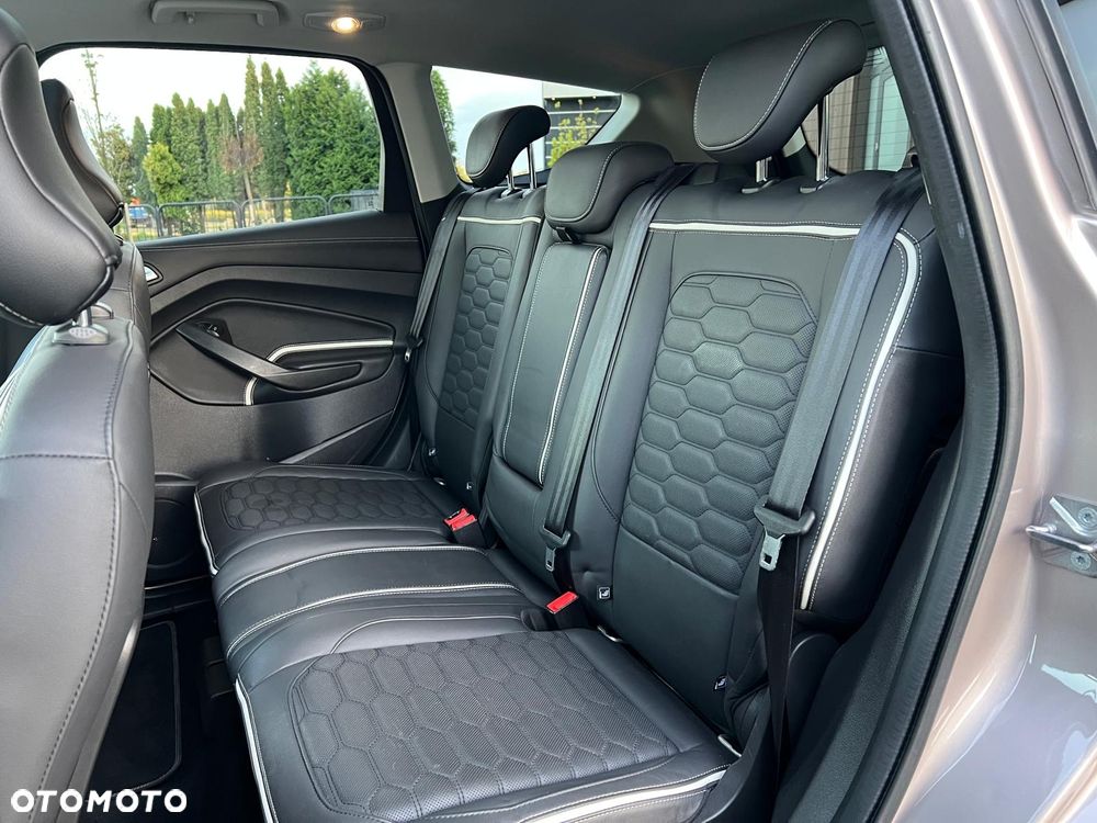 Ford Kuga - 23