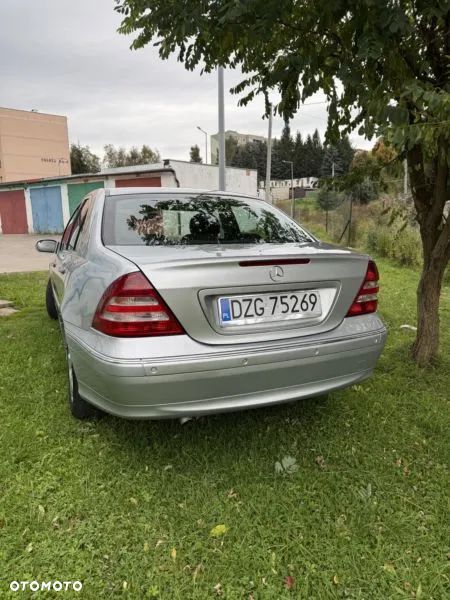Mercedes-Benz Klasa C 220 CDI Automatik Avantgarde DPF - 26
