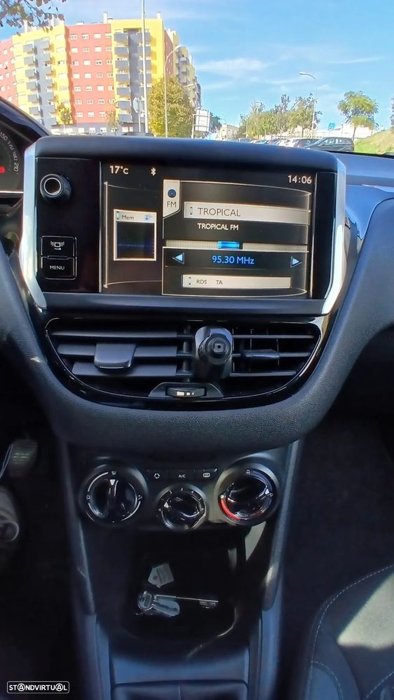 Peugeot 208 1.4 HDi Active - 18