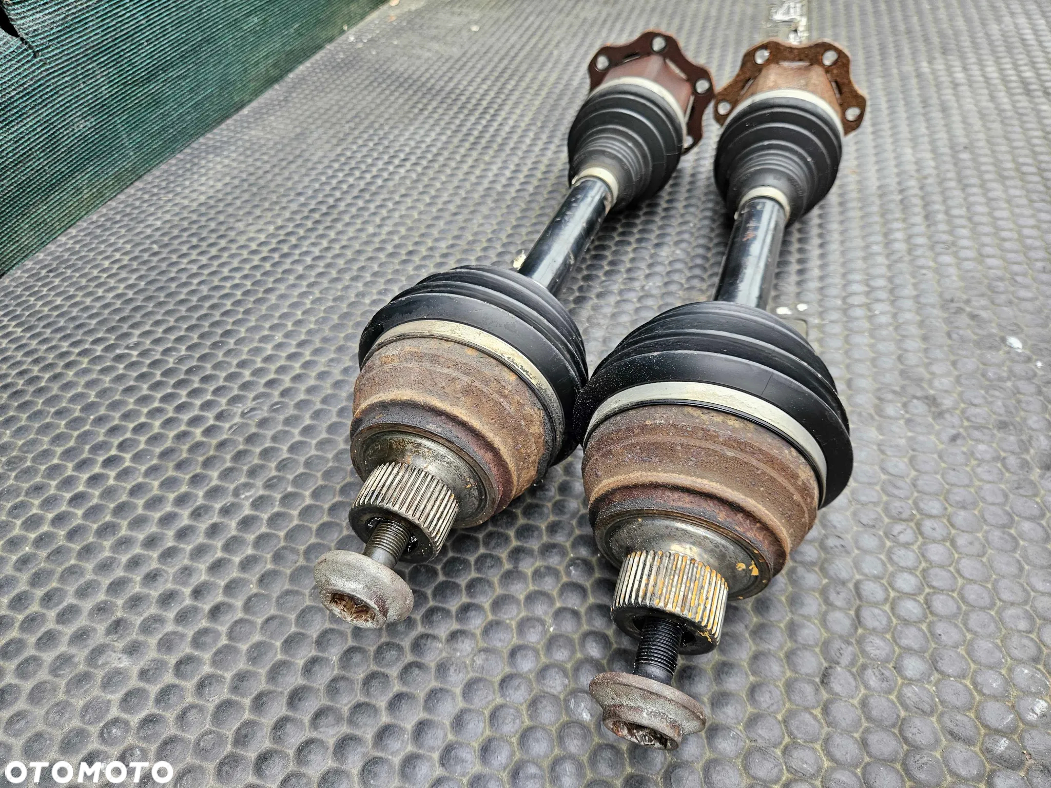 Półos 8K0407271S Przegub Lewa Prawa 2.7 3.0 TDI V6 Audi A4 B8 A5 - 16