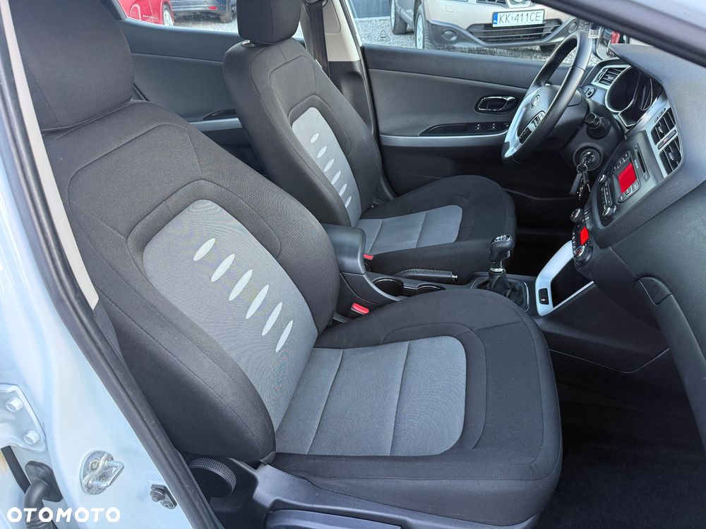 Kia Ceed 1.6 GDI L - 23