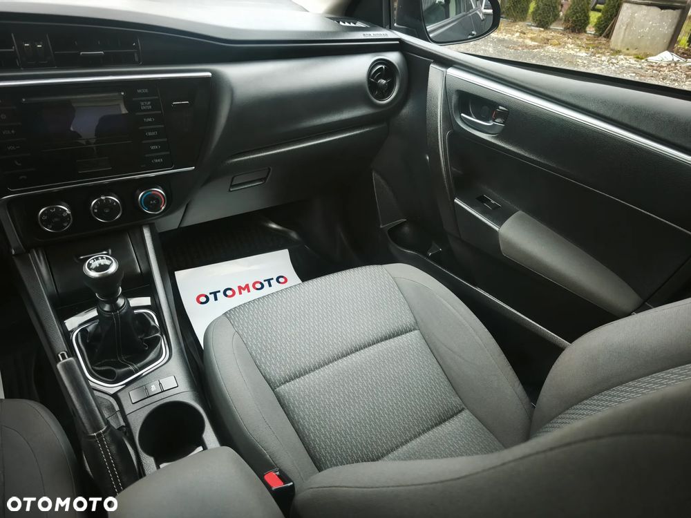 Toyota Corolla 1.6 Premium - 27