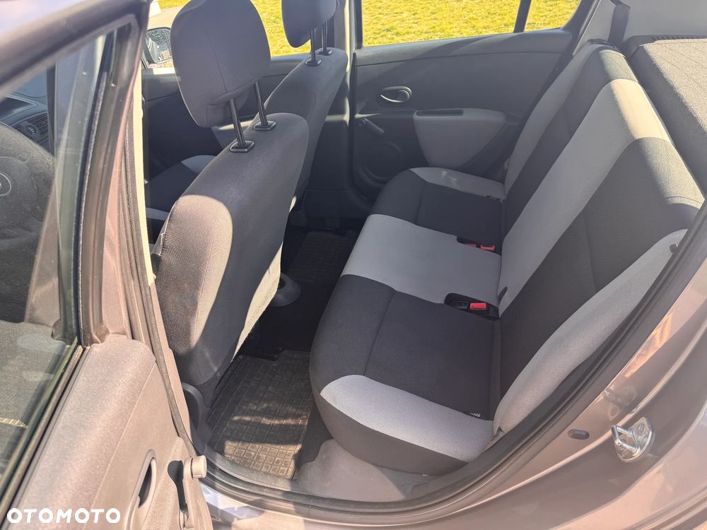 Renault Clio - 15