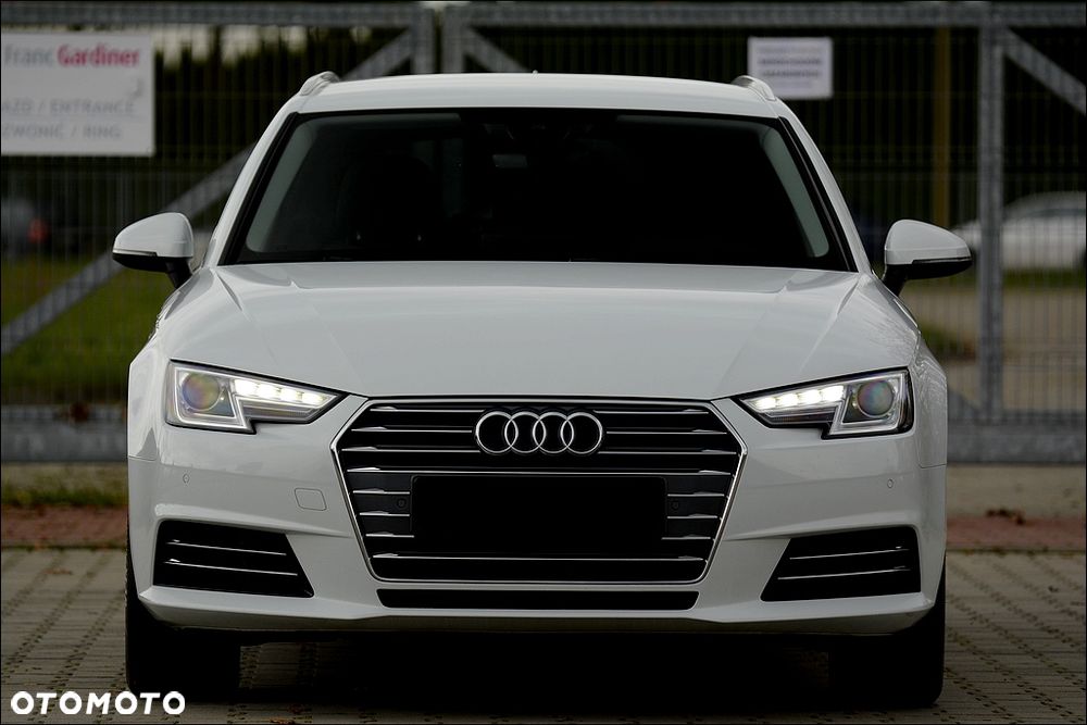 Audi A4 Avant 2.0 TFSI ultra Sport S tronic - 1