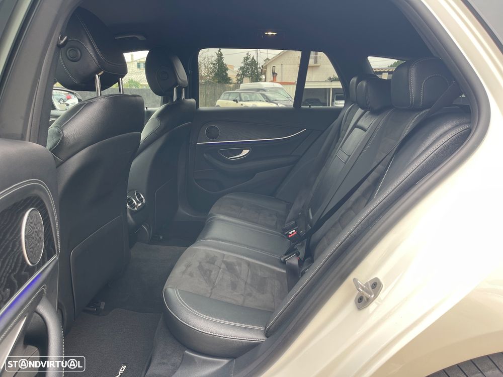 Mercedes-Benz E 300 de 9G-TRONIC AMG Line - 31