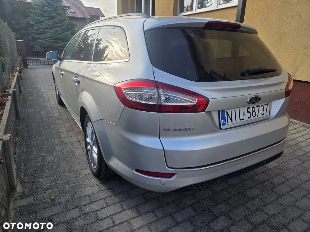 Ford Mondeo 2.0 TDCi ECOnetic Ambiente - 3
