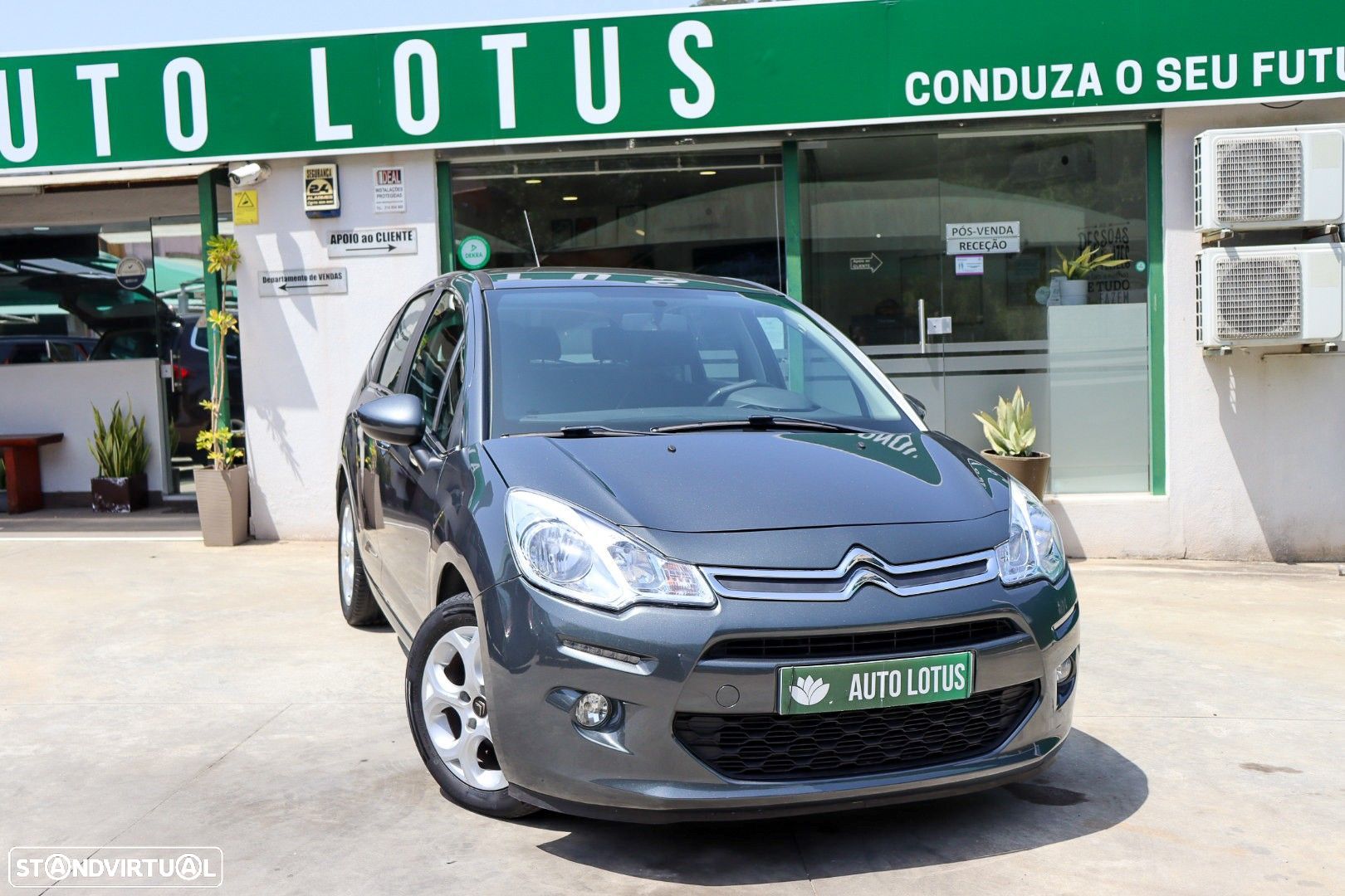 Citroën C3 1.2 PureTech Feel - 1