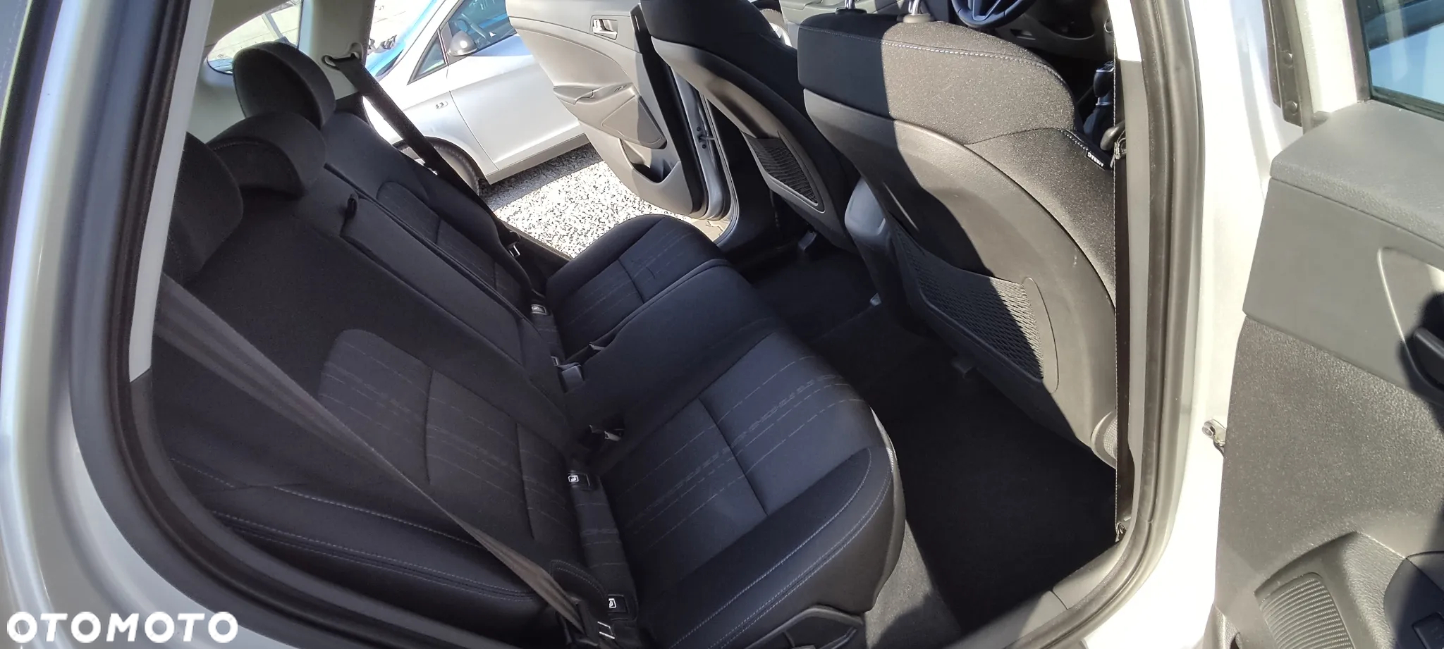 Hyundai Tucson 1.6 GDi 2WD Trend - 27