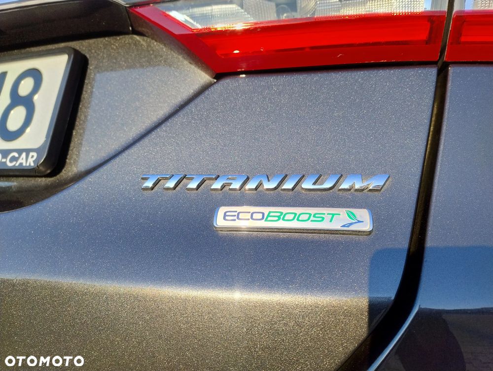 Ford Fusion 2.0 EcoBoost Titanium - 19
