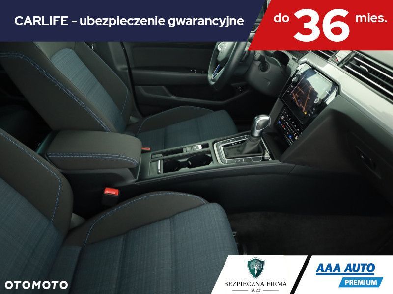 Volkswagen Passat - 9