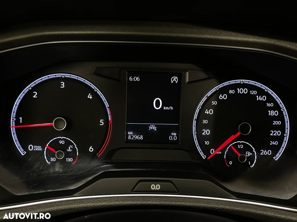 Volkswagen T-Roc 2.0 TDI Design - 26