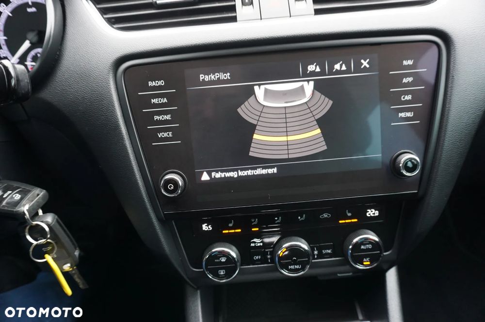 Skoda Octavia 2.0 TDI DSG Premium Edition - 36