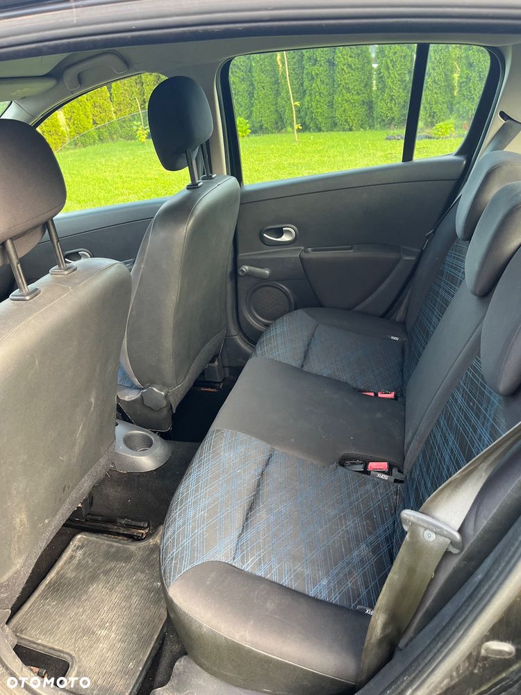 Renault Clio 1.5 dCi Expression - 9