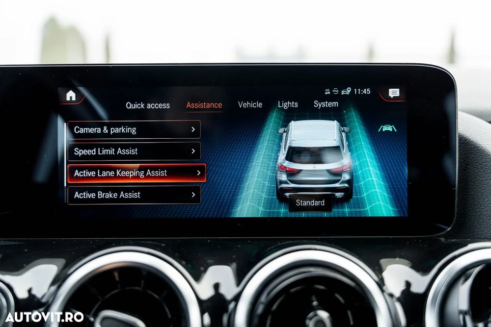 Mercedes-Benz GLA 250 e 8G-DCT Style - 28