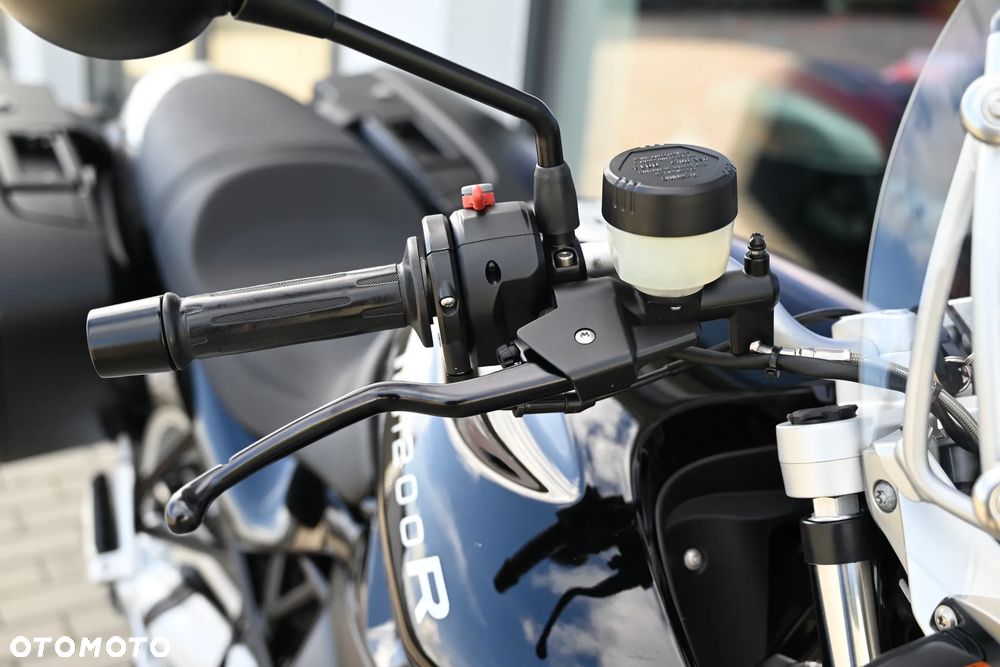 BMW R - 33
