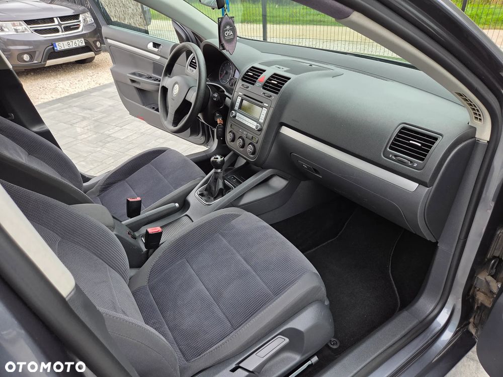 Volkswagen Jetta 2.0 FSI Comfortline - 22