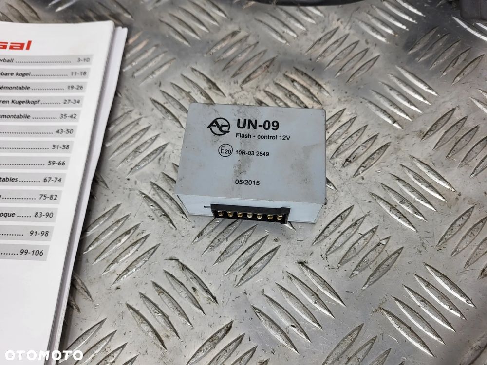 Suzuki Grand Vitara II Hak Holowniczy Belka Kula 3D - 7