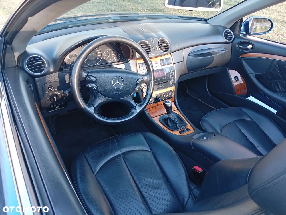 Mercedes-Benz CLK - 10