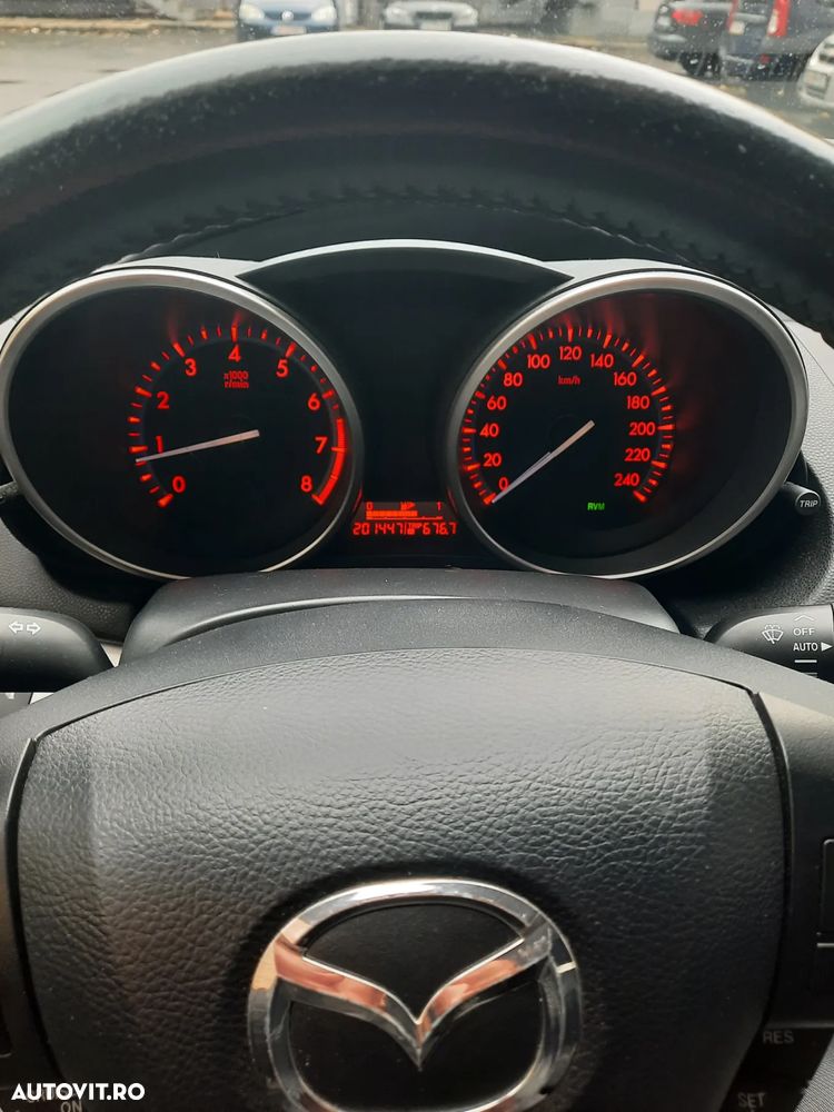 Mazda 3 1.6 MZR Edition - 4