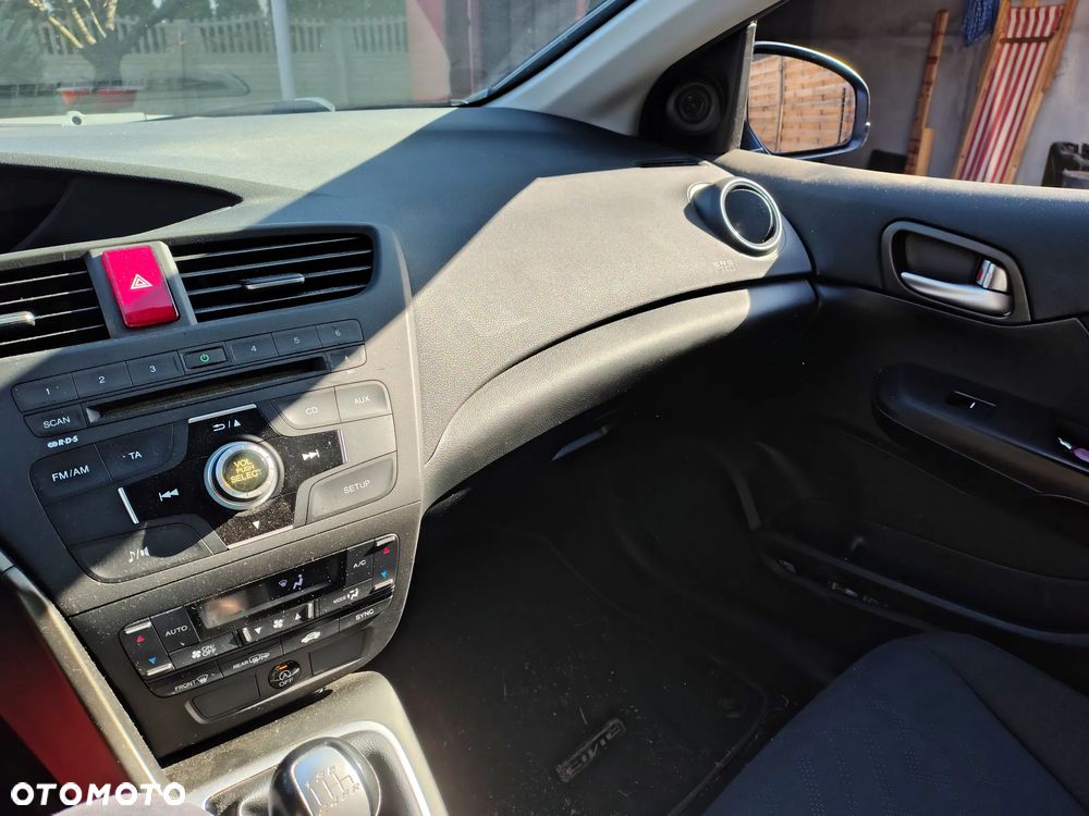 Honda Civic 1.8 i-VTEC Sport - 22