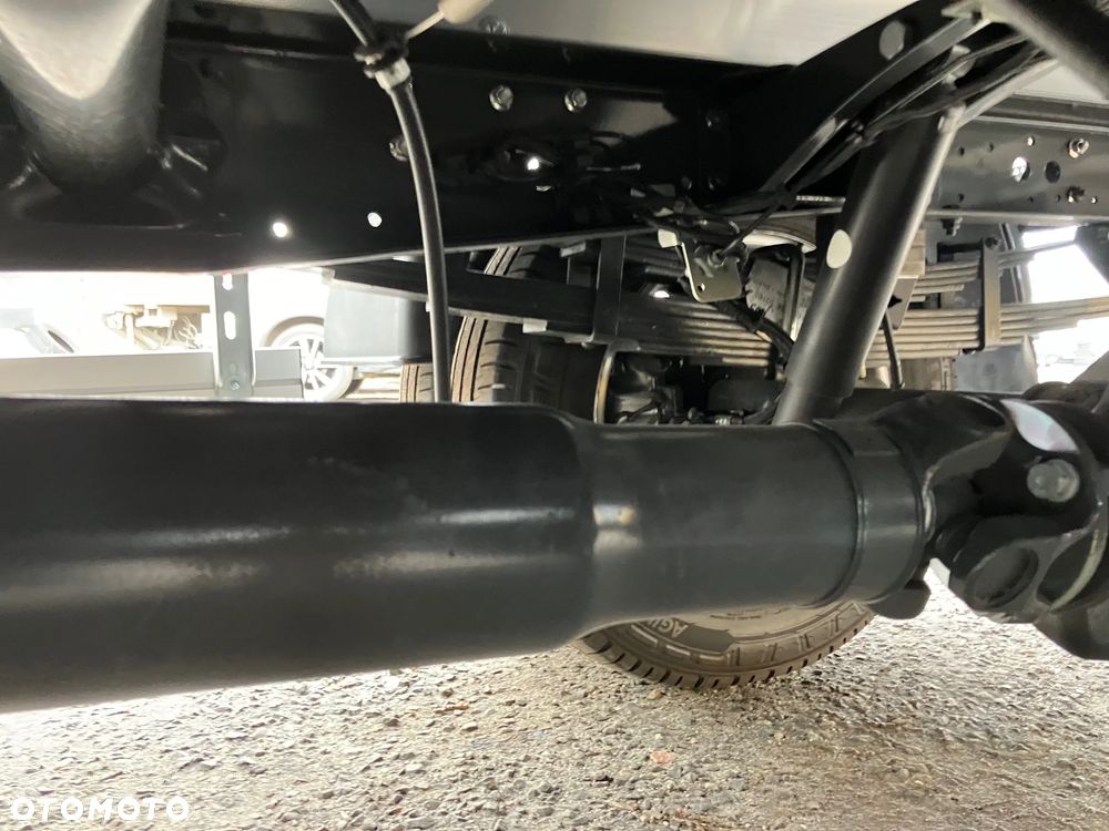 Iveco 3.0 Daily 35C18 kontener winda hak 25r Navi - 4