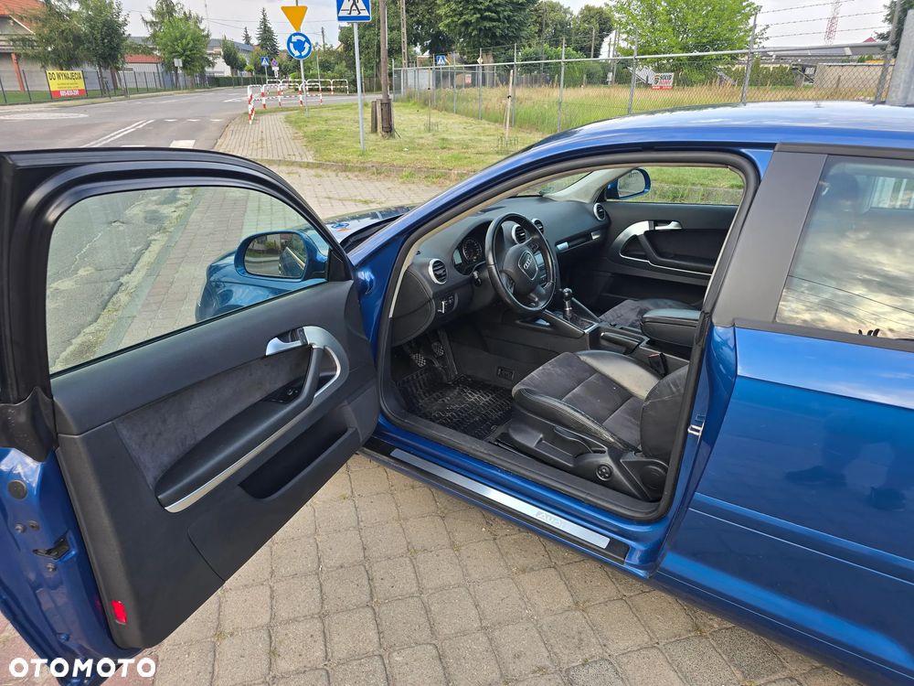 Audi A3 3-drzwiowe 2.0 TDI Ambition - 12