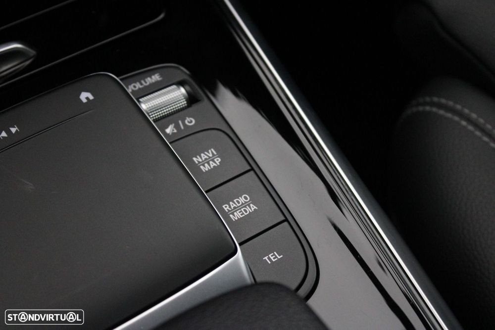 Mercedes-Benz GLB 200 d Progressive - 28